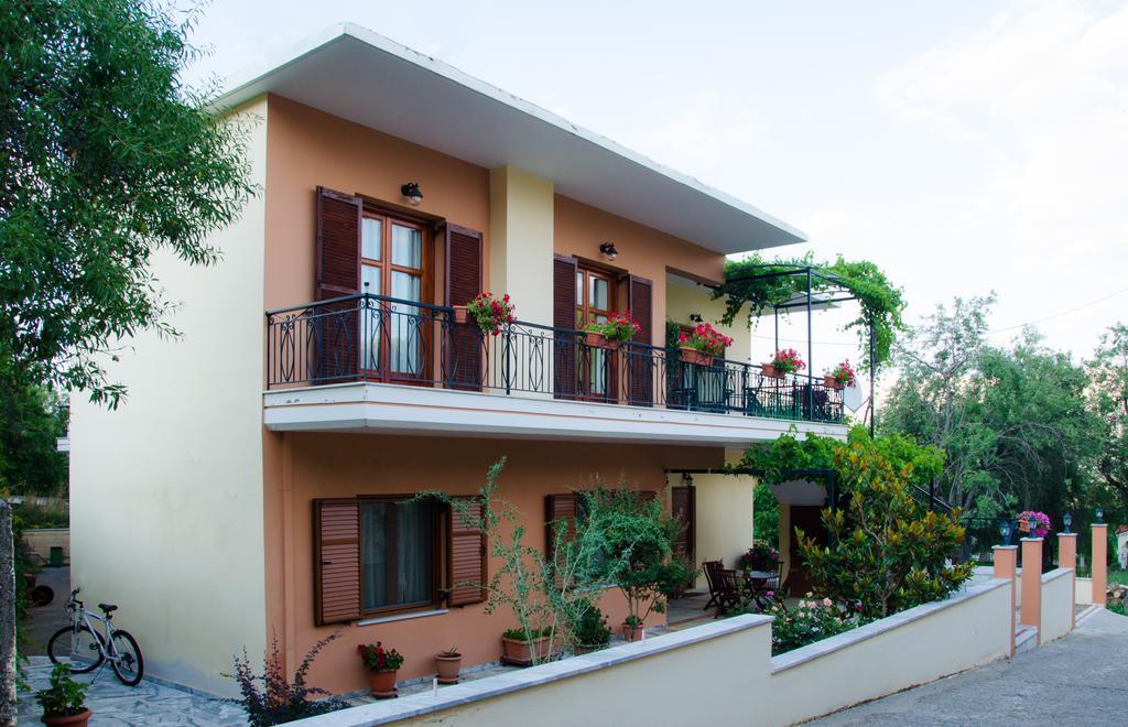 Nefeli Apartman Levídi Kültér fotó
