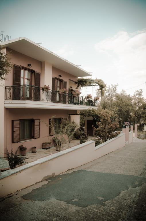 Nefeli Apartman Levídi Kültér fotó