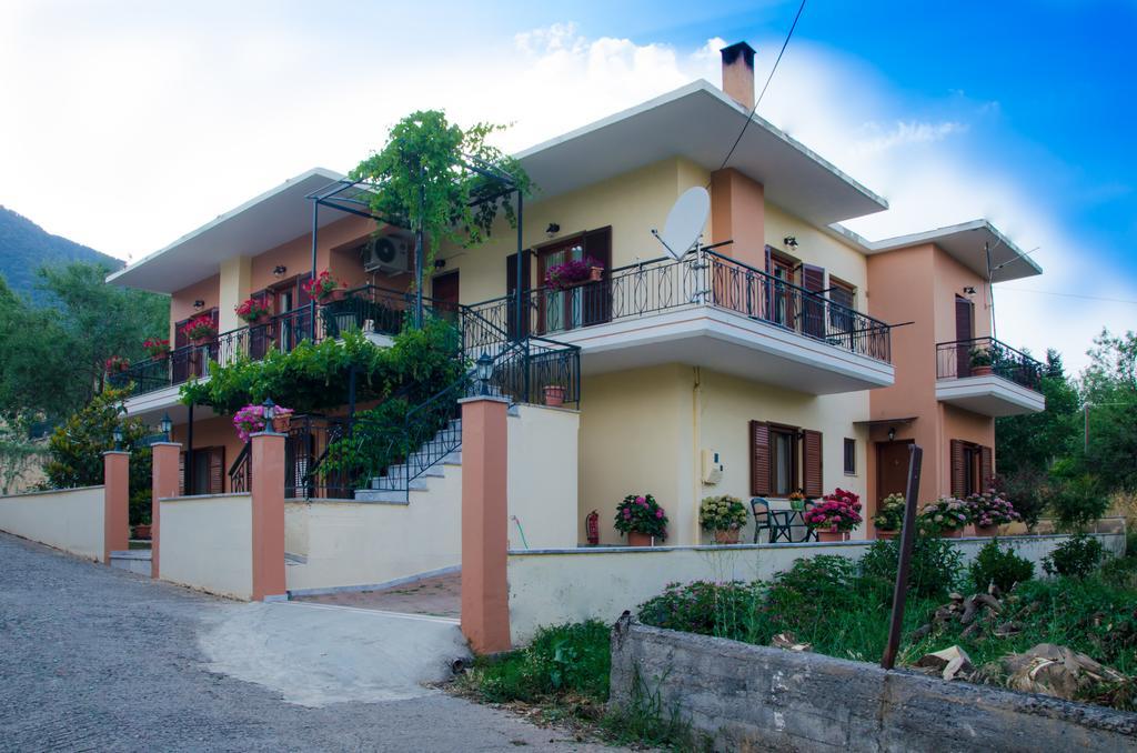 Nefeli Apartman Levídi Kültér fotó