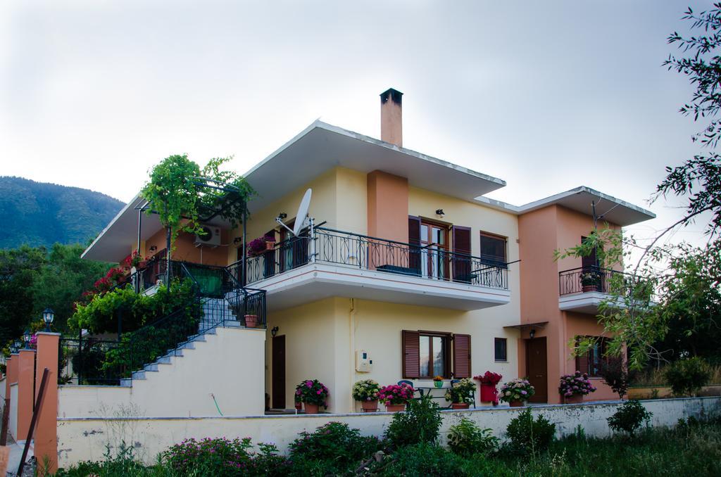 Nefeli Apartman Levídi Kültér fotó