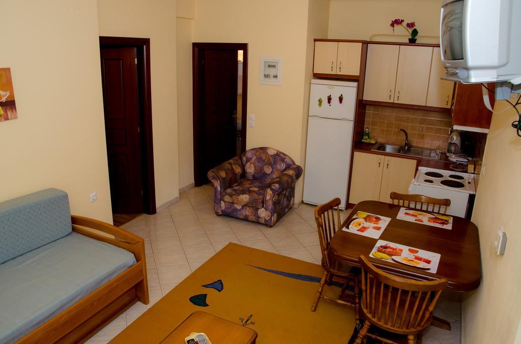 Nefeli Apartman Levídi Kültér fotó